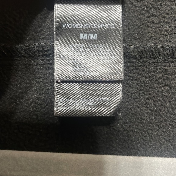 EUC North Face Women’s Soft-shell jacket - Picture 3 of 12